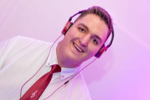 DJ mieten Hamburg Harburg - Deejay für Hochzeit und Event